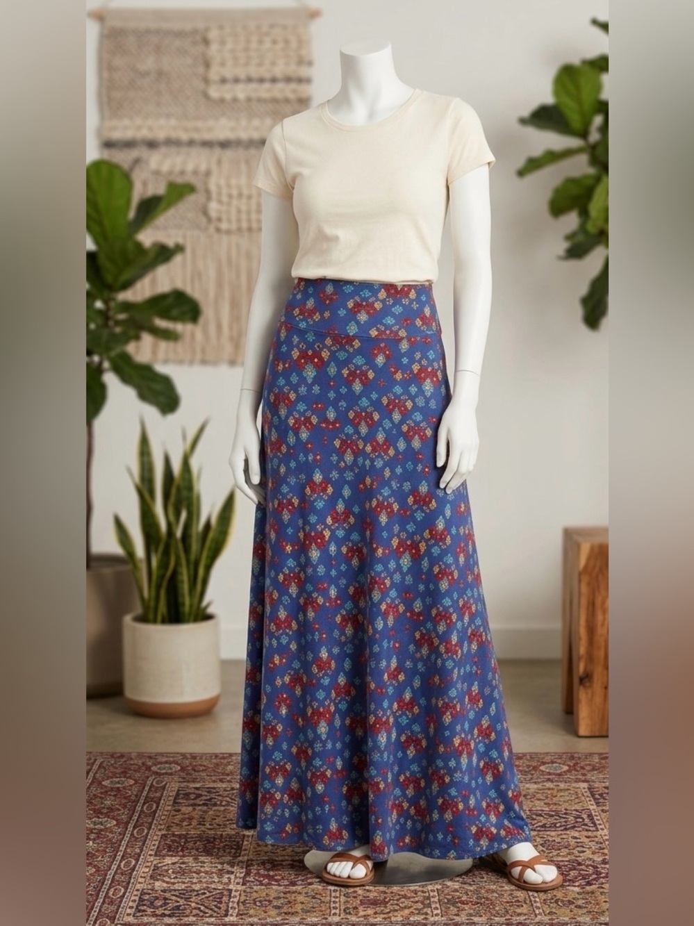 LuLaRoe Blue Floral Medallion Print Maxi Skirt Size XS (2-4) NWT